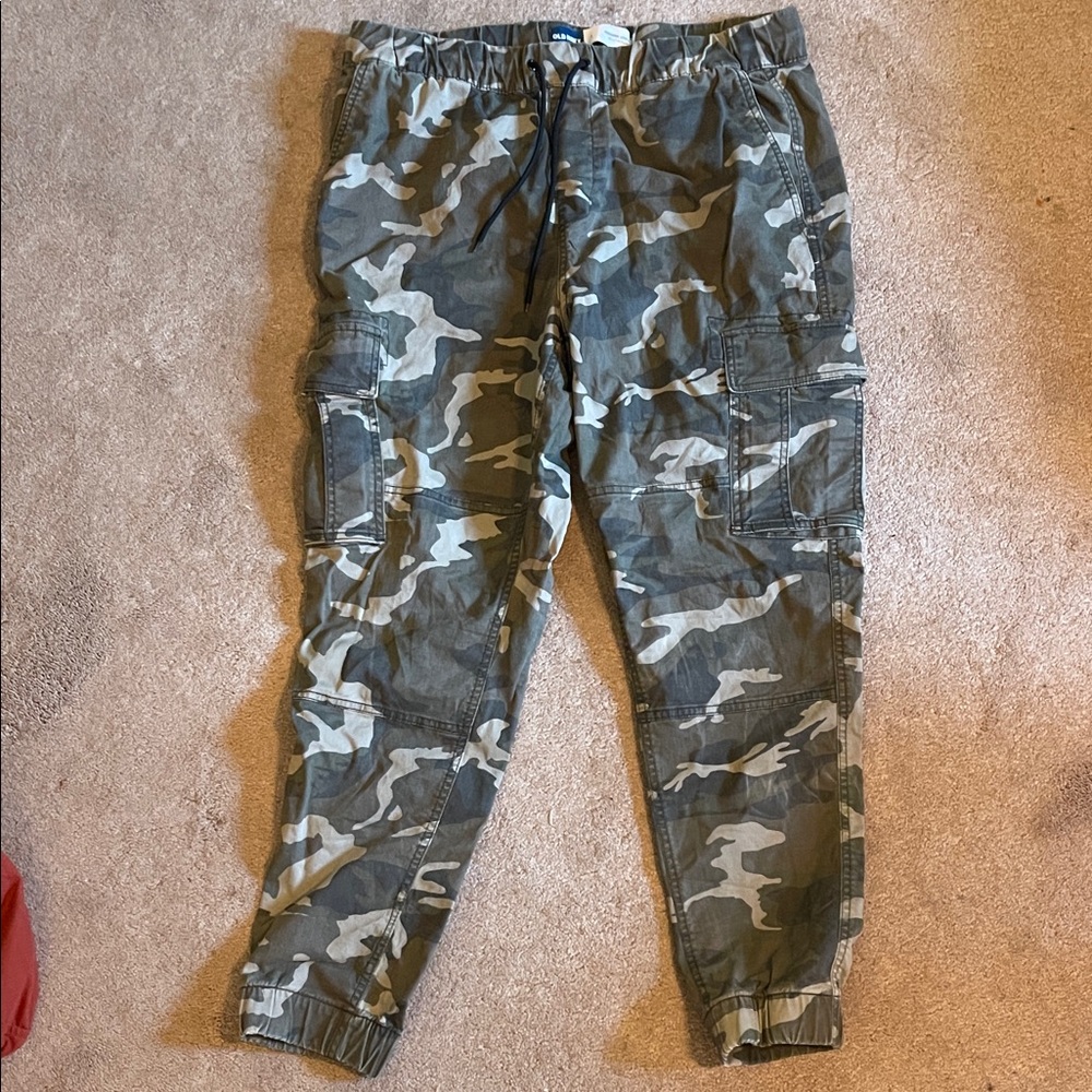 Men's Camouflage Cargo Pants